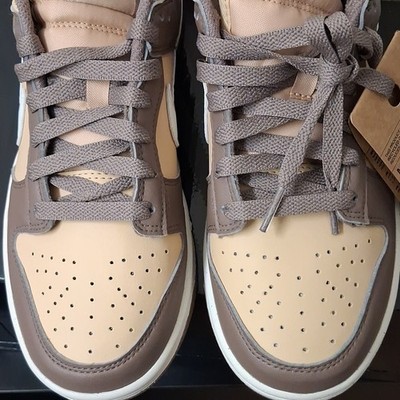Nike Men's Low Top Lace Up Colorblock Sneakers Brown Beige White Rubber Sole