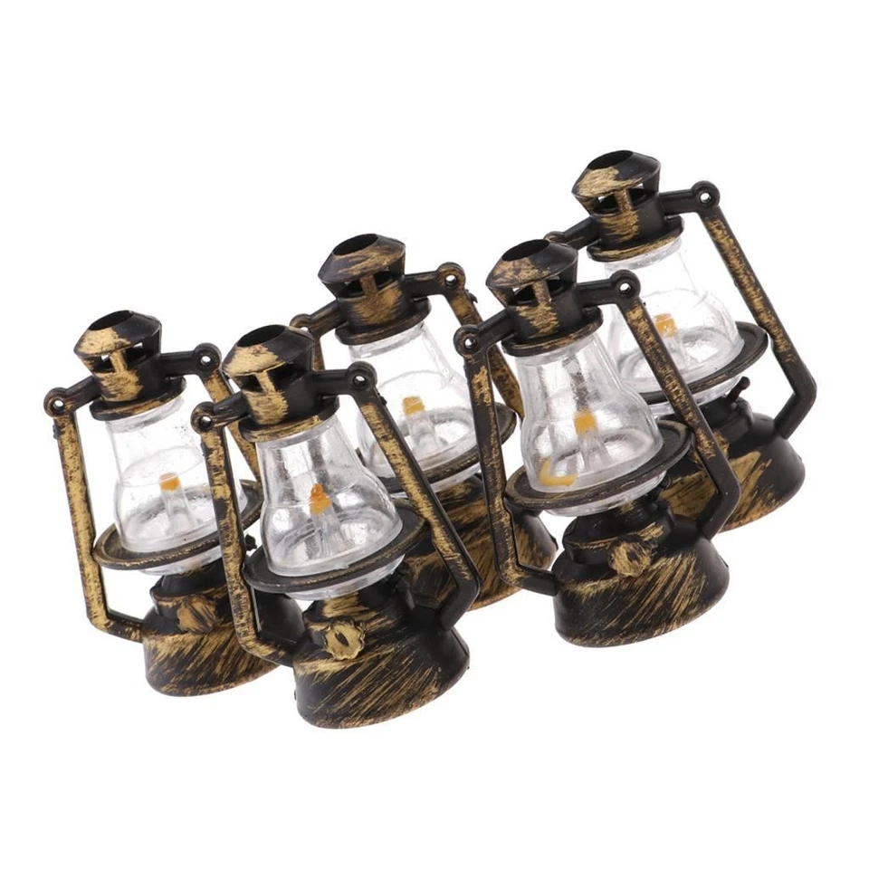 1/12 Miniature Retro Kerosene Lampada modello Dollhouse Micro Landscape Ornament - Immagine 4 di 4