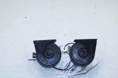 2014-2017 RAM 1500 Crew Cab Laramie High and Low Dual Tone Note Horn w/ Bracket