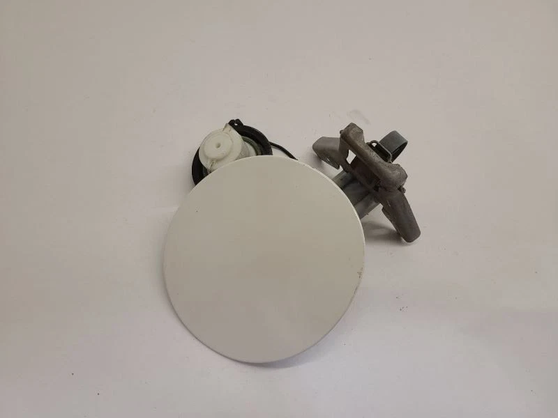 Дверца топливного бака 2008-2010 Chevrolet Malibu белая - Изображение 4 из 4