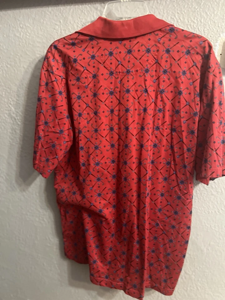 Polo de manga corta con patrón de golf rojo de cuña para hombre talla mediana Foto 4 de 4