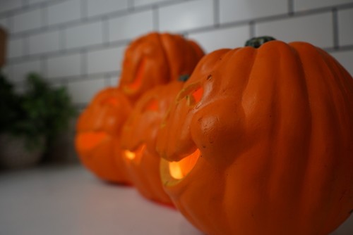 Vintage 4 Horizontal Foam Pumpkin Jack-O-Lantern Light Up Jack O Lantern Cluster - Picture 3 of 10