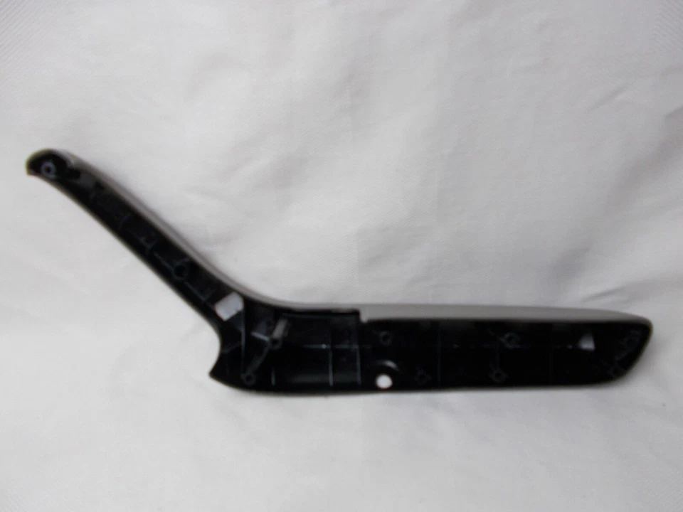 LH Rear Door Armrest NOS 8E0867373 W23 fits; Audi A4 2002-2008 - Image 2 of 4