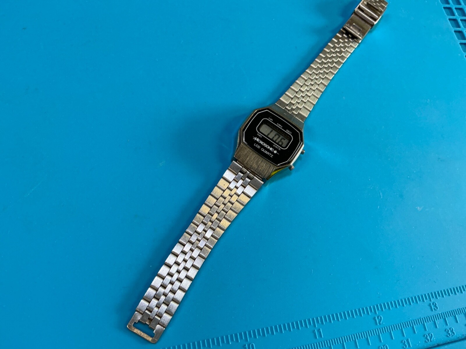 MICROSONIC  LCD  digital electronic watch   Rare … - image 2