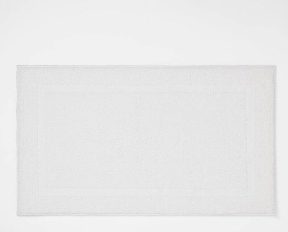23"x37" Performance Texture Cotton Memory Foam Spa Bath Rug White