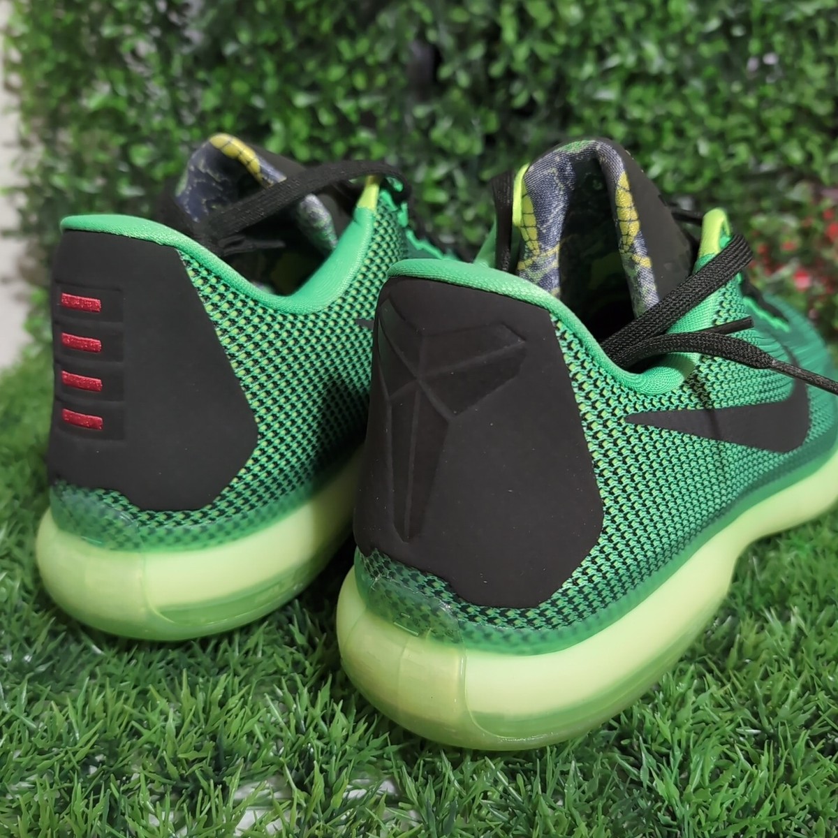 NIKE KOBE 10 Vinoカラー　27cm　中古 Nike Kobe 10 'Vino' Men's Size 15 Pre-owned Sneakers 705317