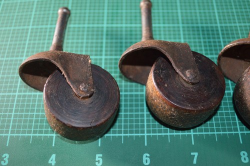 Set of 4 Old Wood Wheel Casters-1 1/2" wood wheel casters #1980 - Picture 2 of 11