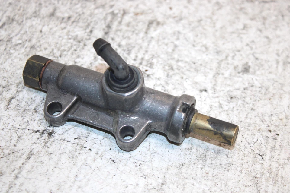 Polaris Sportsman 600 2004 OEM cilindro maestro de freno trasero 1910301 1911113 AP58 Foto 3 de 4