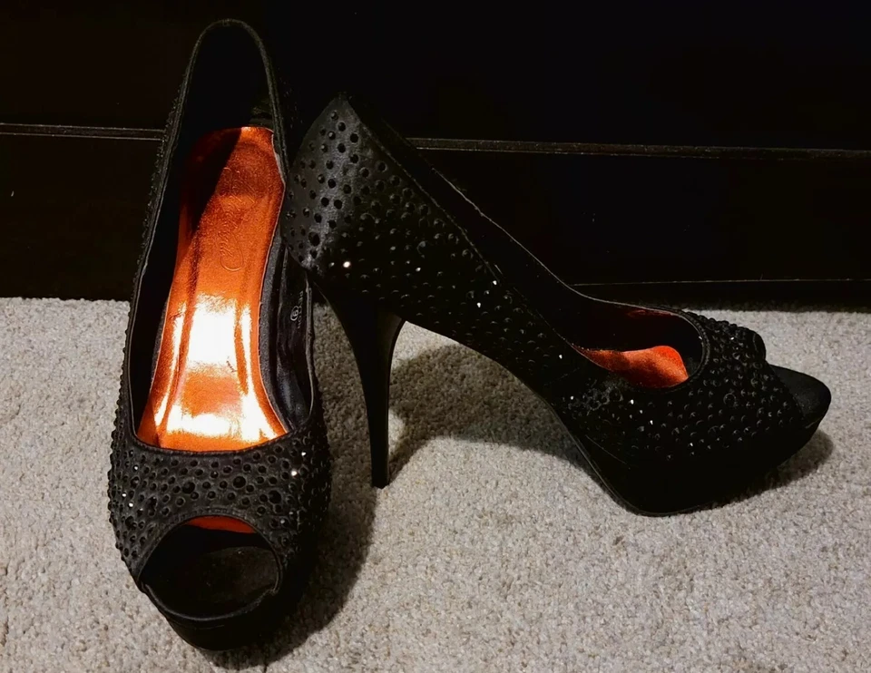 Sexy Negro MichaelAngelo Stilettos Peyton Tachonado Peep-Toe Plataforma Talla 9 Foto 2 de 4