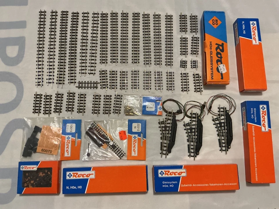 Roco H0e N Gleise Schienen Konvolut viel Zubehör 3 E-Weichen Grade 44 tlg OVP
