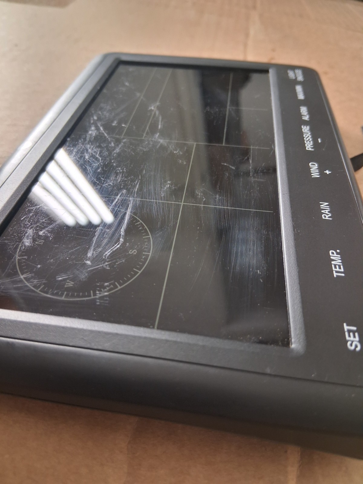 Ambient wireless Weather station WS-2902D working but display has many scratches