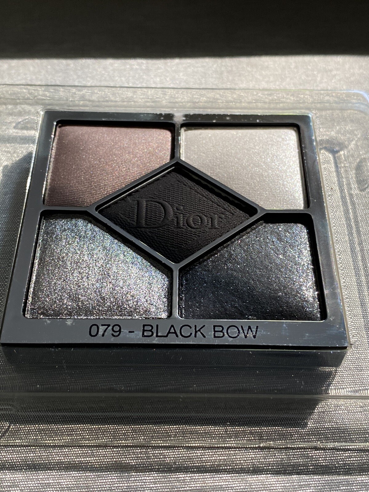 dior eyeshadow black bow
