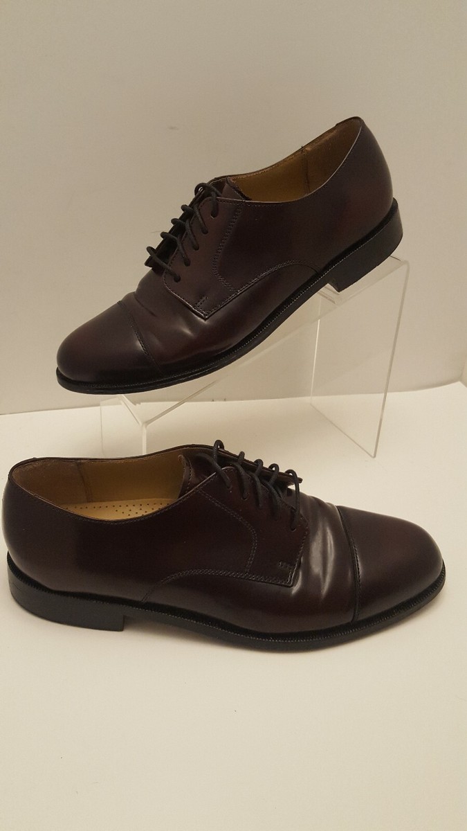 Cole Haan Caldwell Men display picture 3