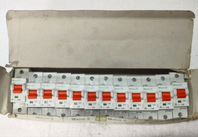 MOELLER PLHT-C100 100A 1-P MINIATURE CIRCUIT BREAKER MCB PLHTC100 (LOT OF 12PCS)