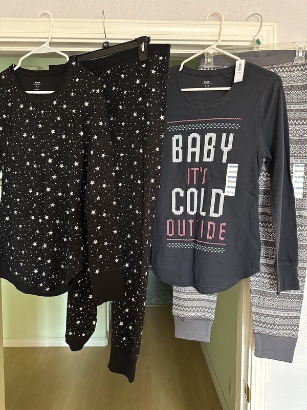Lot of 2 OLD NAVY Lounge Wear / Pajamas, 4 Total Pieces: Tops Lrg, Pants XL, NWT