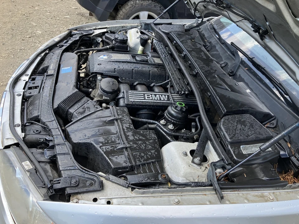 Eje trasero nudillo/tubo 10 BMW 128I lado del conductor trasero izquierdo Foto 4 de 4