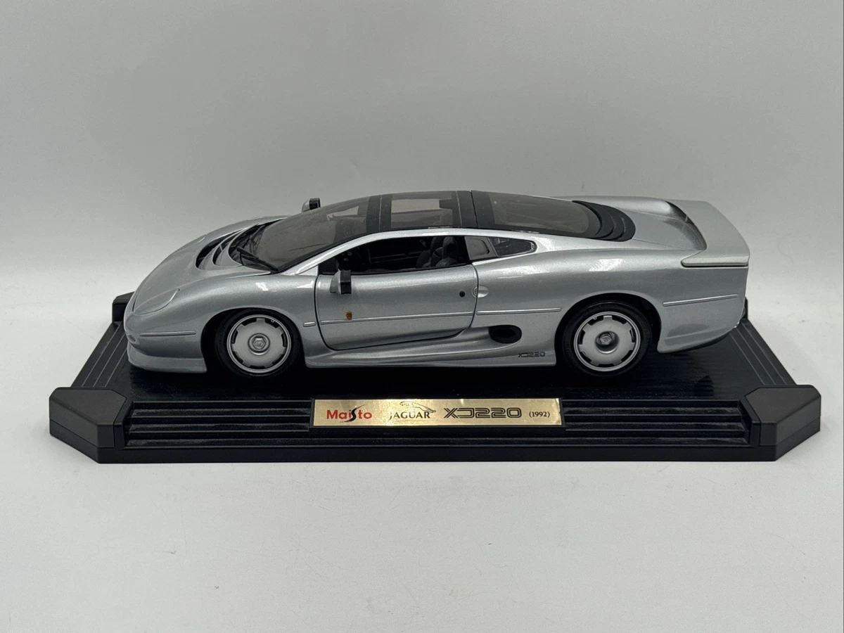 Preços baixos em Maisto Jaguar 1:12 Veículos de brinquedo e de