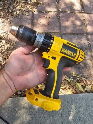 Trapano a percussione DeWalt DCD775 18V 2 velocità 1/2" resistente con manico - funziona benissimo - Foto 2 di 9