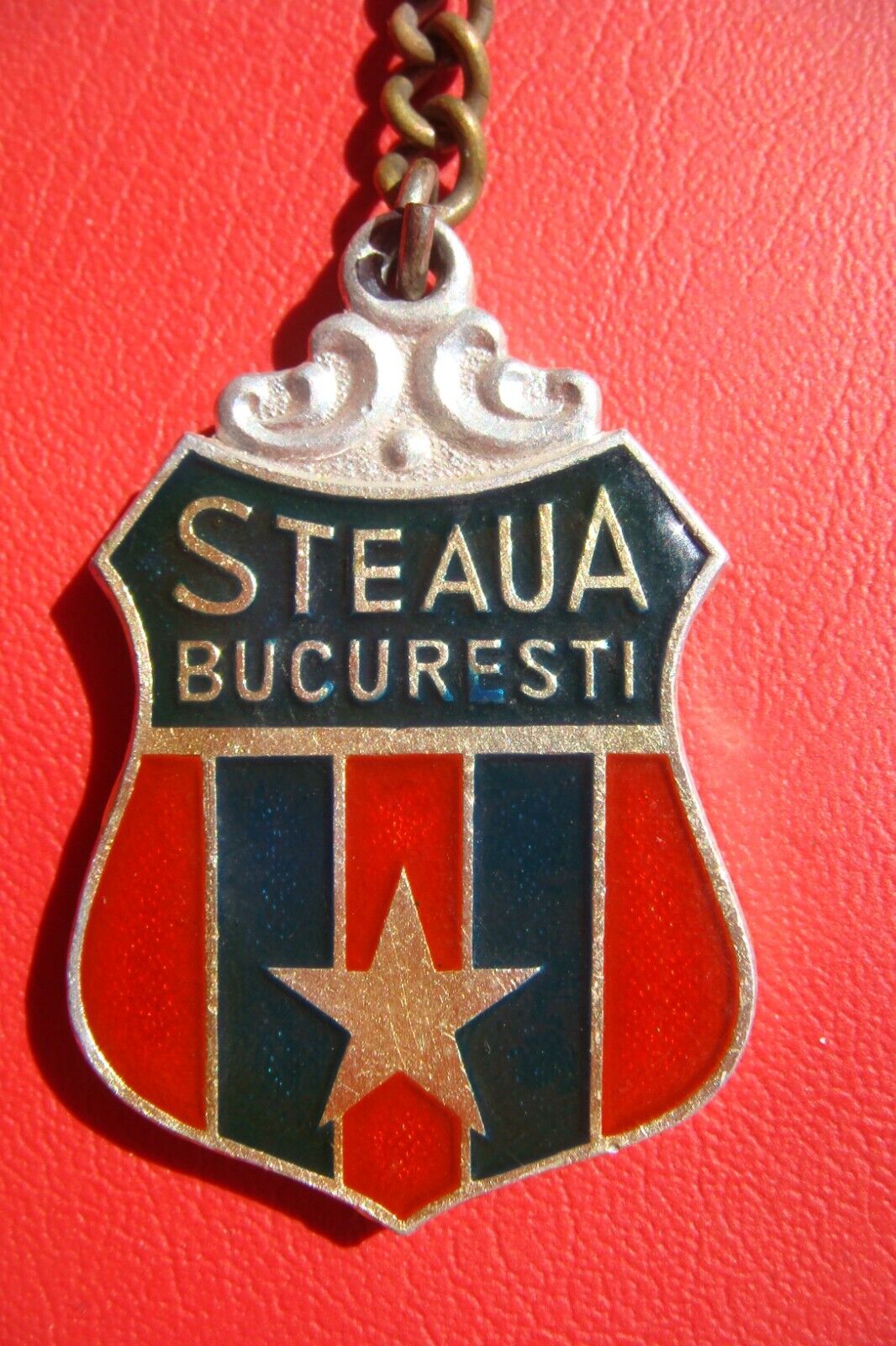 Romania Steaua Bucuresti Football Pin Enamel Red Star Army Club