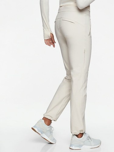 ATHLETA Wander Straight Pant, EUC, Size 8, Black, MSRP $108 P-1 - Picture 2 of 3