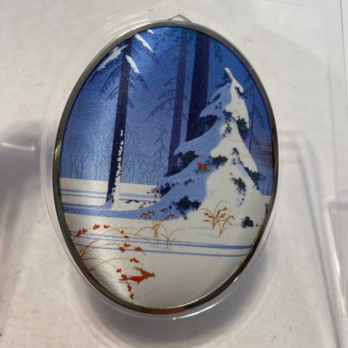 Hallmark "Heart Full Of Love" Ornament 1985. Our T3089 - Picture 3 of 3