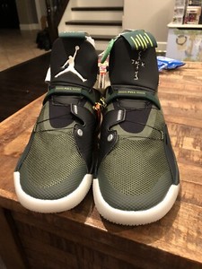 travis scott jordan 11