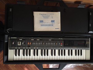 Casio Casiotone mt-800 vintage piano keyboard manual hard case speakers