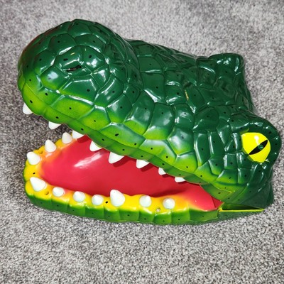 Rare Vintage 2001 Joy Chief Electronic Alligator Head Candy Bowl