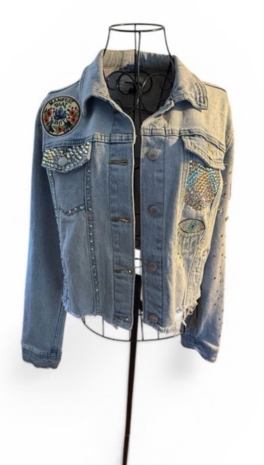 Universal Thread Light Blue Collared Button Denim… - image 12