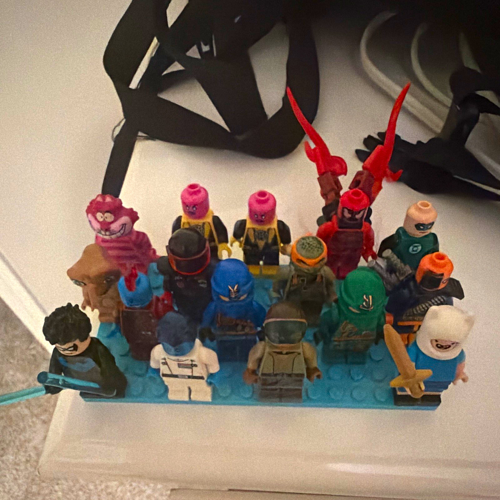 LEGO Minifigures Lot 2016/2017 limited edition send offers per minifig