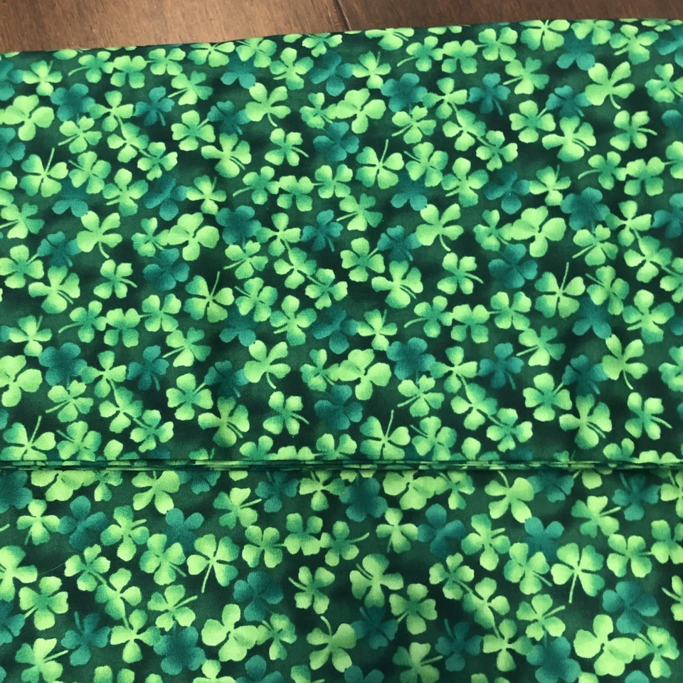 "Tela trébol día de San Patricio, telas Alexander Henry 3 yardas X 42"" de ancho" Foto 3 de 3