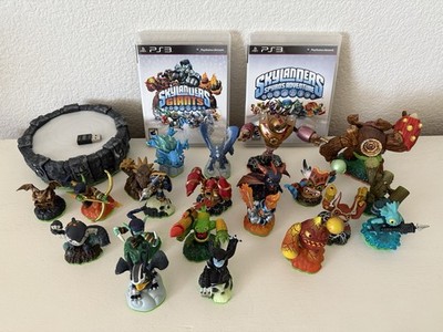 Skylanders Spyro s Adventure & Giants Bundle Wireless Portal of Power + Figures!
