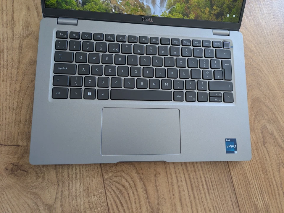 Dell Latitude 5430 Core i5 1245U 16GB RAM 256GB SSD 14.1" Full HD 12th Gen 1608 - Image 2 of 4