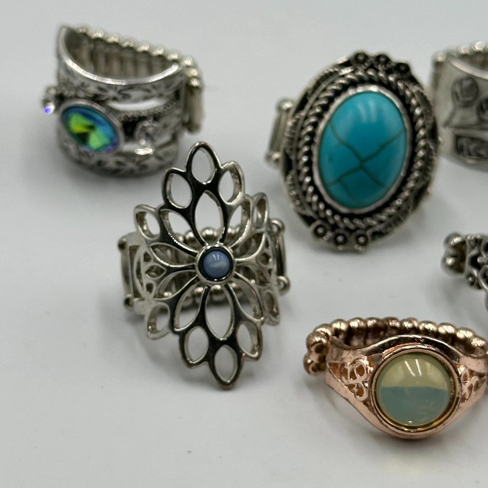 Lote de anillos con banda elástica tono plata diseño de gemas mixtas paquete de joyería de moda Foto 4 de 4