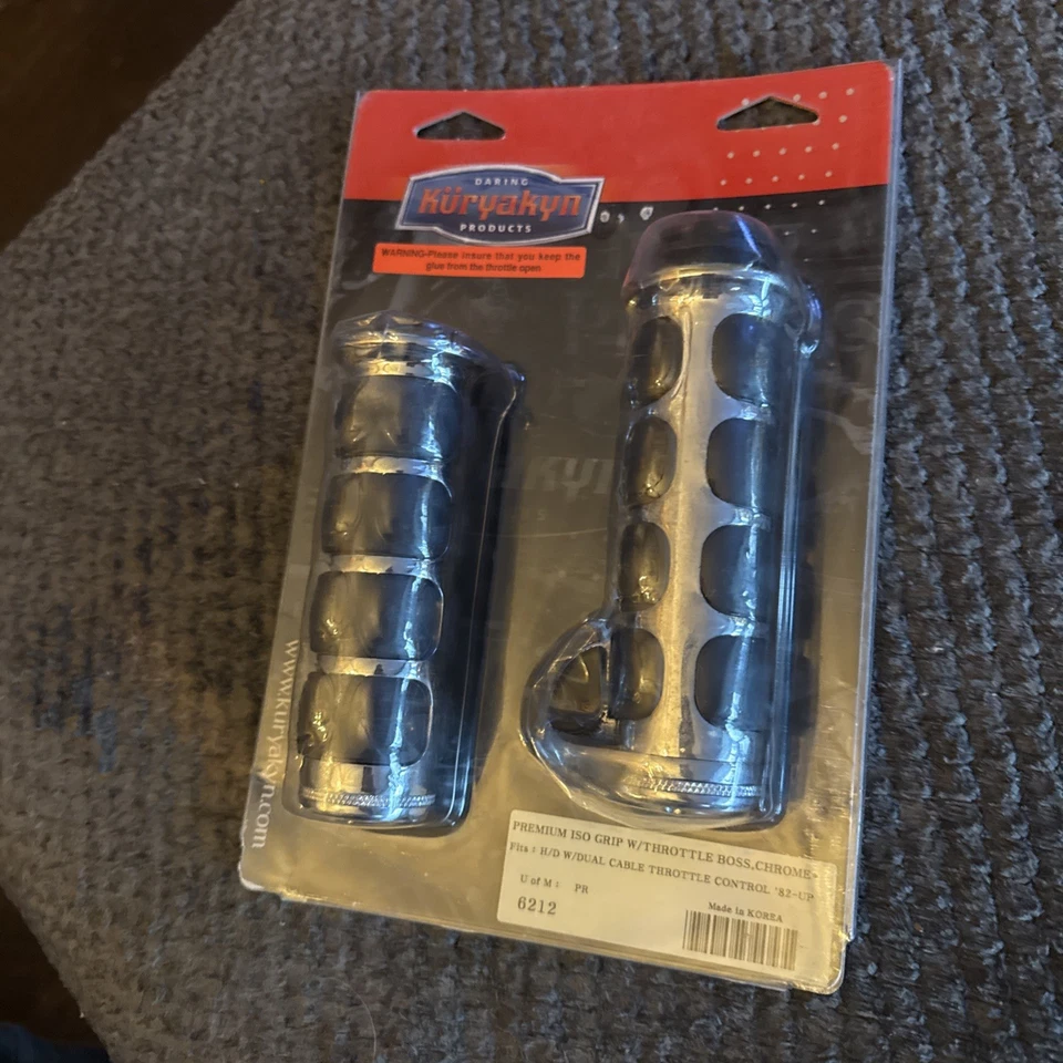 Kuryakyn 6212 Chrome ISO Grip W Throttle Boss Fits H/D With Dual Cable Throttle - Image 3 of 4