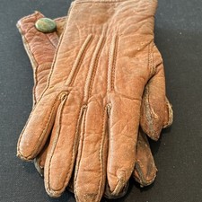 Victorian Child  s Brown Leather Gloves with Button Detail Tailored