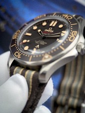 OMEGA Seamaster Diver 300M NTTD 007 42mm Complete Set Mint 210.92.42.20.01.001 4