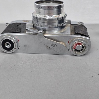 Ricoh 519 Rangefinder Camera & 1:1.9 F=4.5 Lens W/ & Ricoh Meter