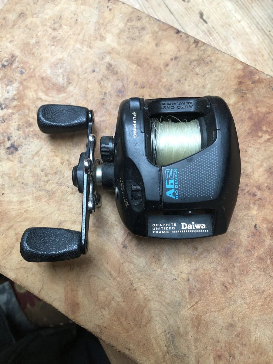 Daiwa Baitcast Reel Right 5.2: 1 Gear Ratio Fishing Reels for sale