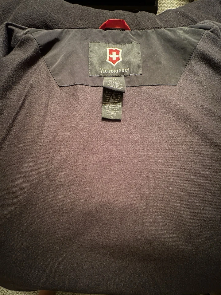 Chaqueta Victorinox Swiss Army XL Body Shell Foto 2 de 4