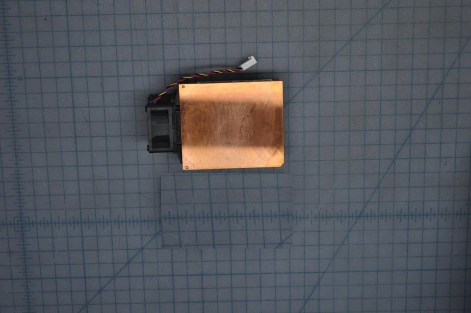 IBM Thinkcentre P4 8104 Heatsink And Fan Asm used 39K5030 - Image 3 of 3