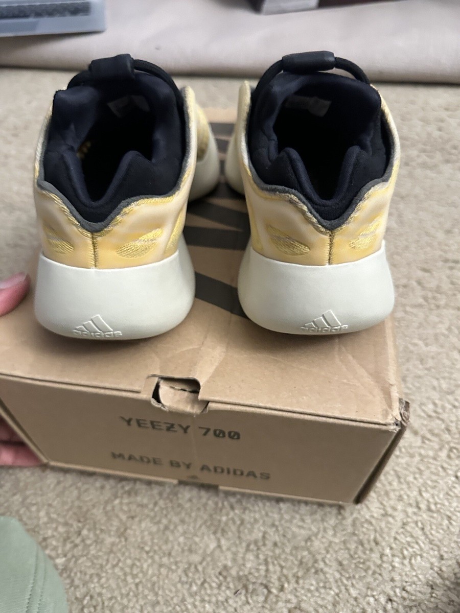 シューズ(女性用) adidas yeezy 700v3 \"Mono Safflower BUY Adidas Yeezy 700 V3 Mono Safflower | Kixify Marketplace