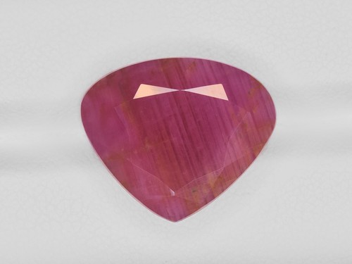 GII Certified GUINEA Ruby 18.04 Cts Natural Untreated Pinkish Red Pear - 第 1/4 張圖片