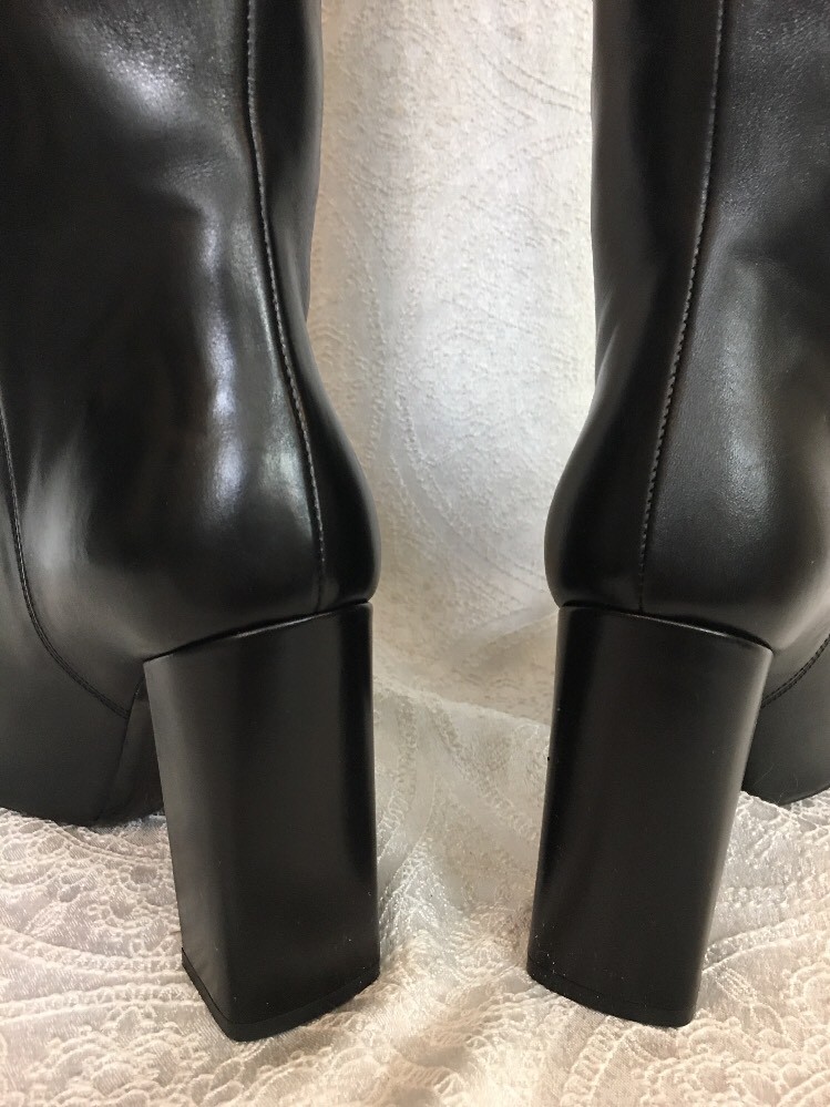 Louis Vuitton Boot The Match Make Black Leather Tab White Interior