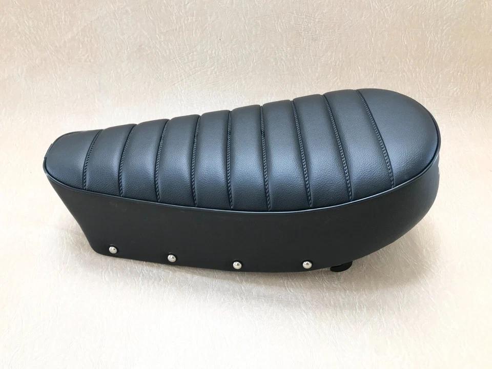 Selim de Assento Honda SL70 1971-1973.Fit XL70 1974-1976 Novo Completo. Panela de Metal Preto - Imagem 2 de 4