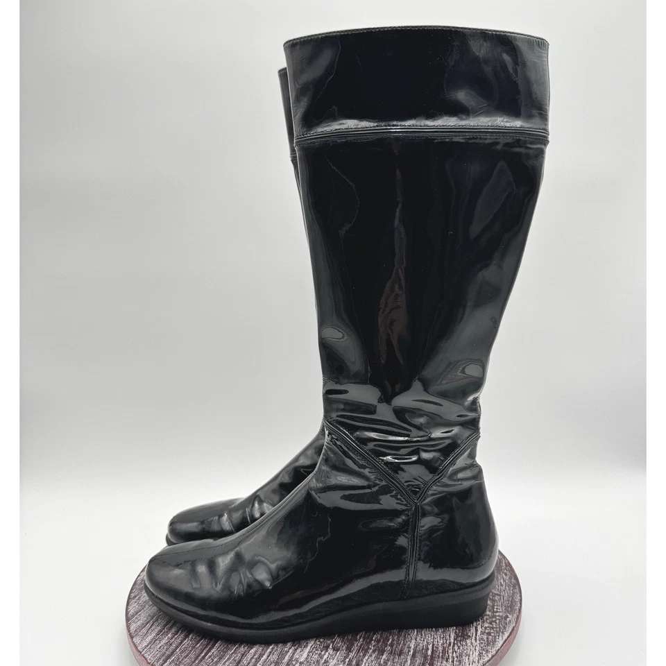 Botas Cole Haan para mujer 9,5 altas charol hasta la rodilla impermeables cuña zapatos de montar Foto 2 de 4