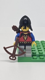 (2) LEGO Minifigure Dragon Knight Castle Kingdoms 7946 Crossbow Archer Quiver