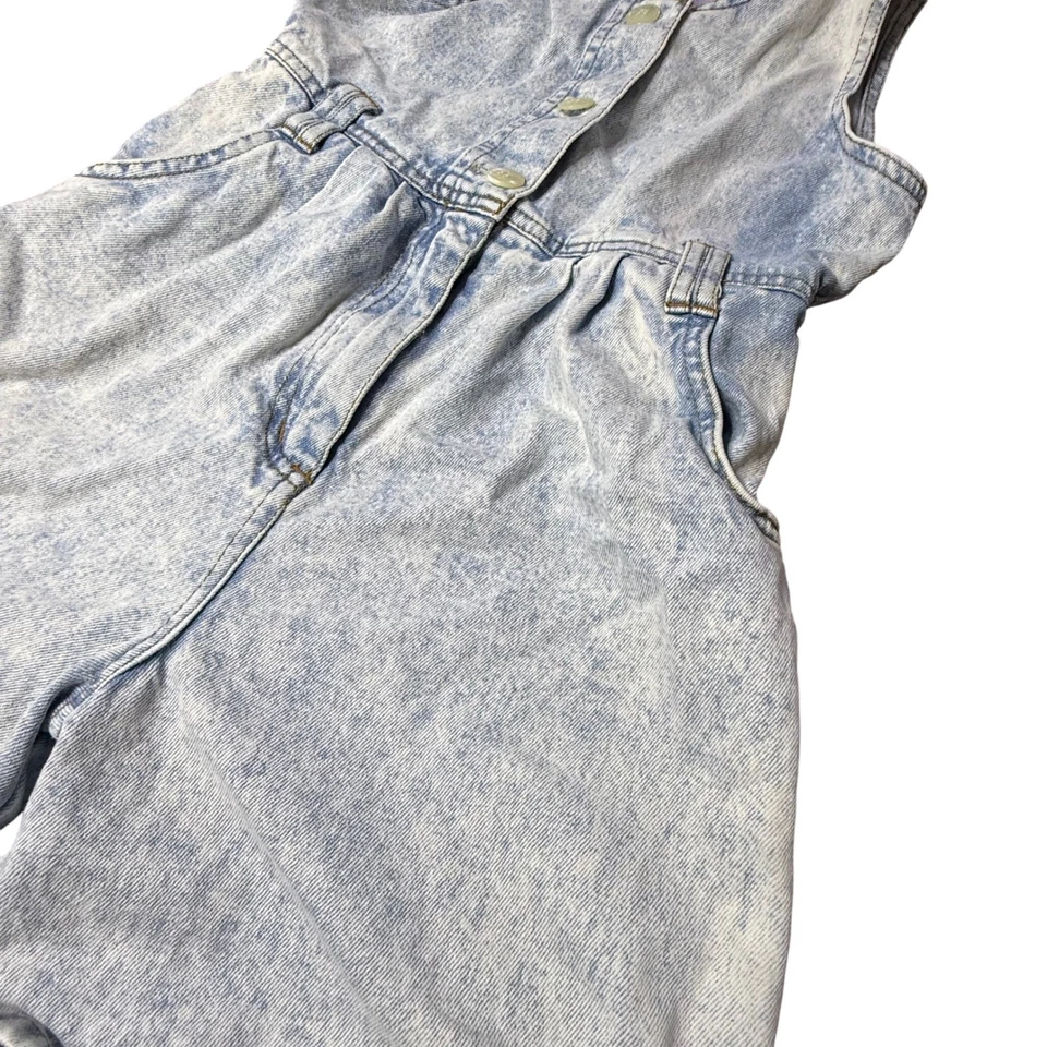 Mono corto de mezclilla lavado ácido vintage para niños talla 8 Foto 3 de 4