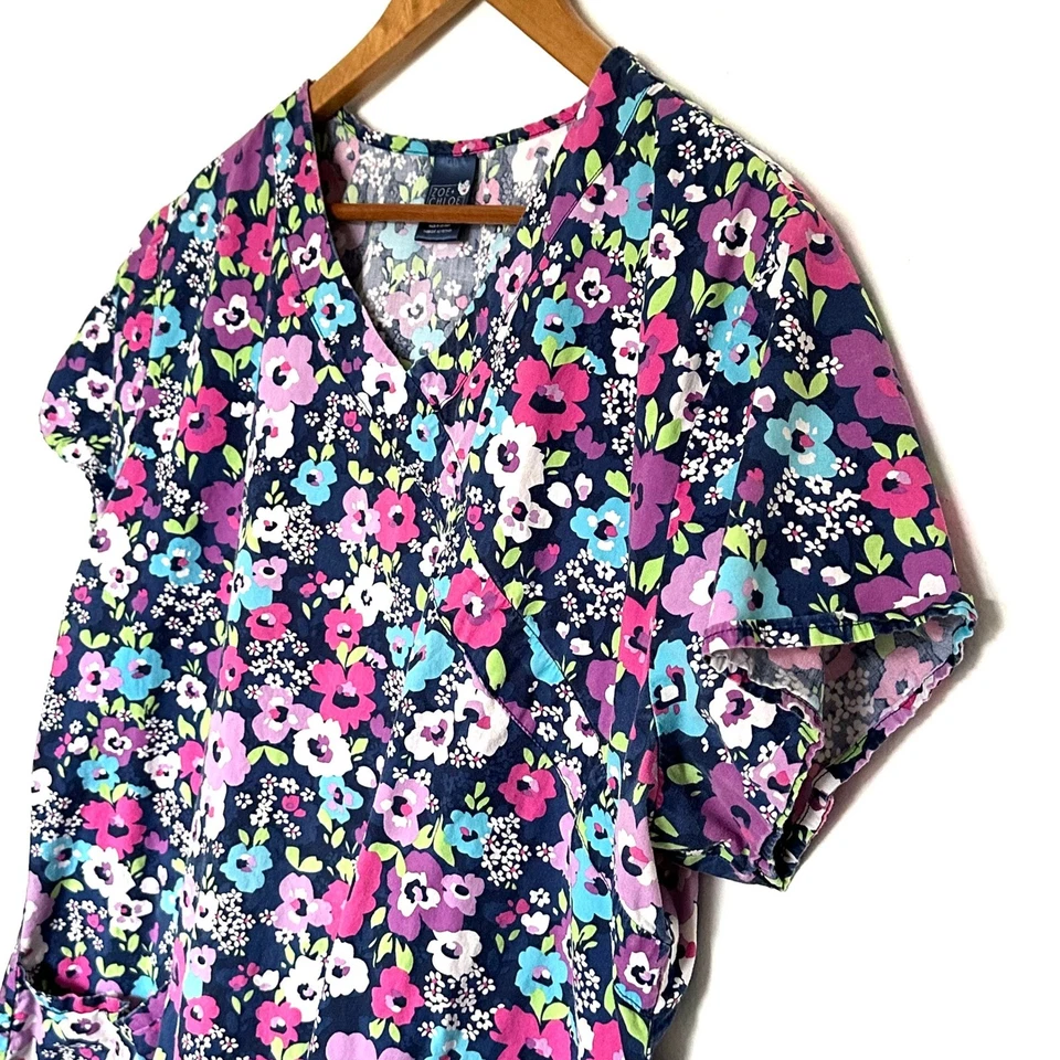 ZOE + CHLOE Scrub Top Women's XL Floral Cotton V Neck Short Sleeve Shirt - Image 3 of 4