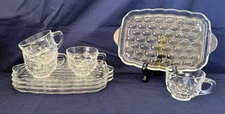 Vintage 1950s Federal Glass Yorktown Thumbprint 4 Snack Plate Cup Set